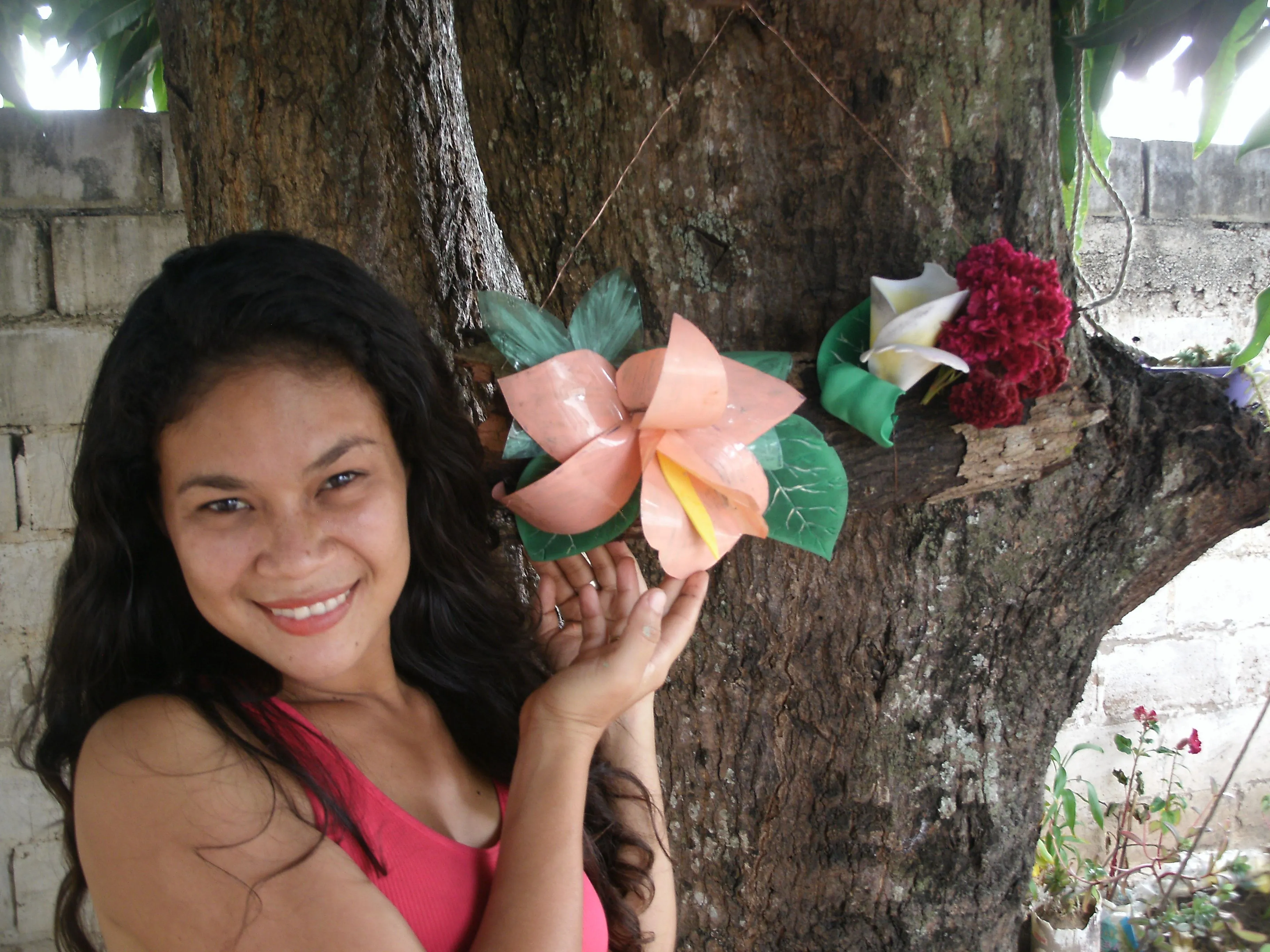 Flor de Orquídea elaborada con botellas plásticas//Desafió del reciclaje  creativo #9||Orchid flower made from plastic bottles// Creative Recycling  Challenge # 9 — Hive