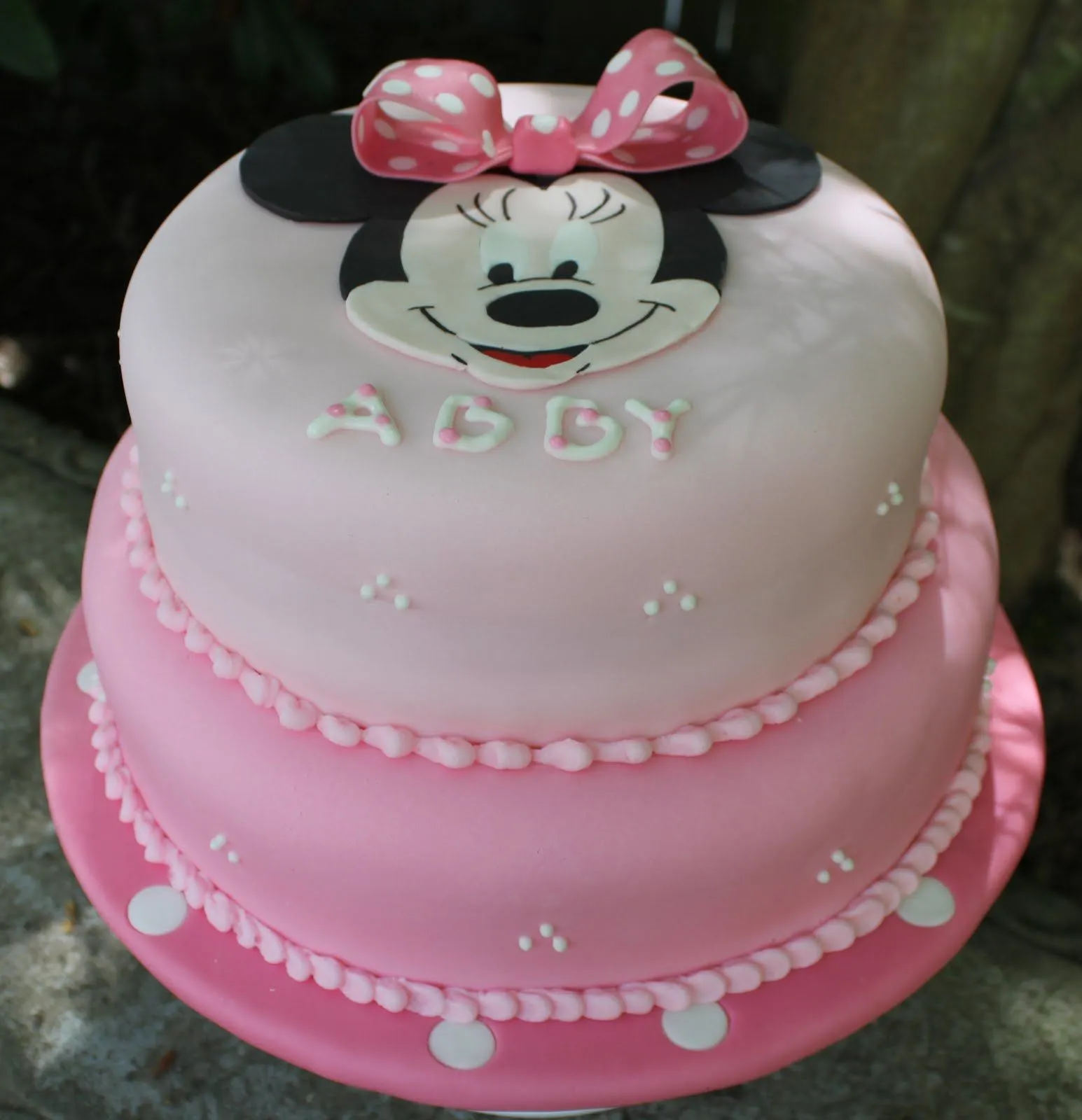 Flore Cakes: Minnie Mouse cake - Pastel de la ratona Mimi