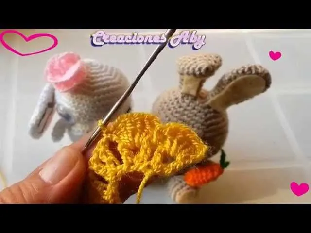 Florecita a crochet - YouTube