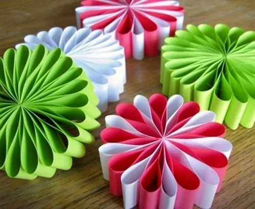 Flores fáciles de papel de colores | Fiestas infantiles y ...