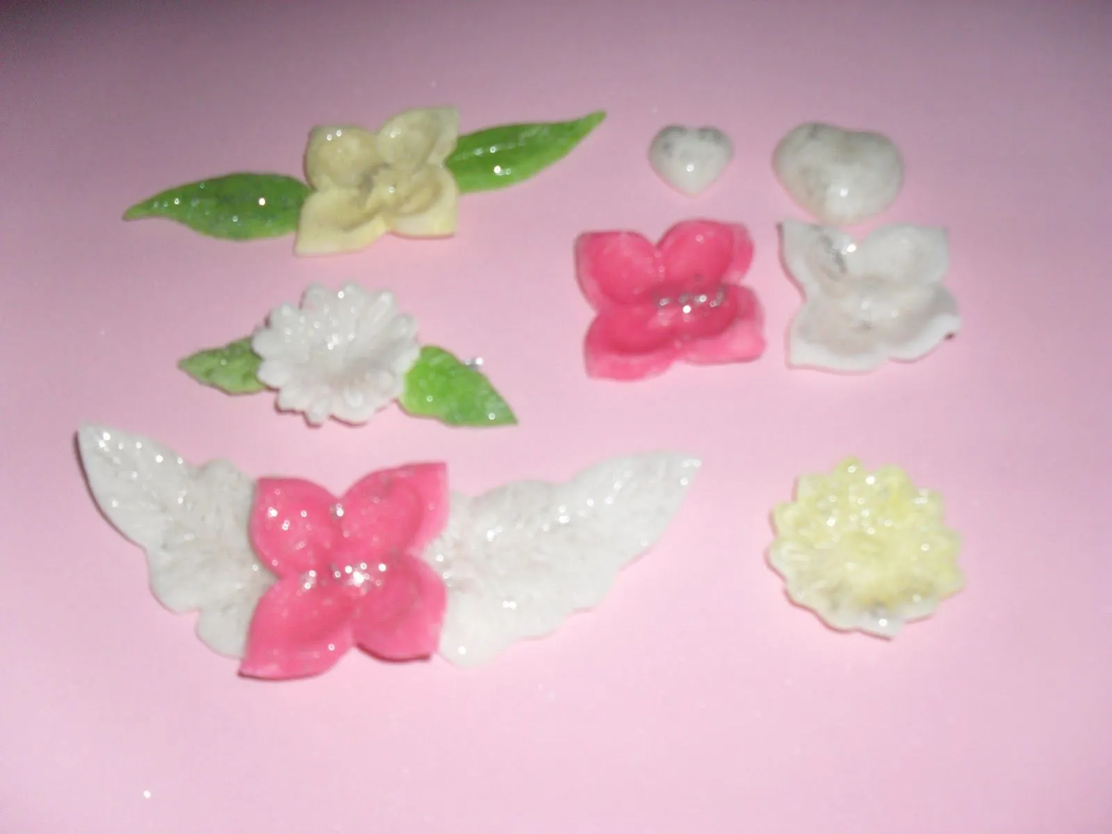 Flores en Goma Eva: FLORES HECHAS CON MOLDES MINIATURAS EN ...