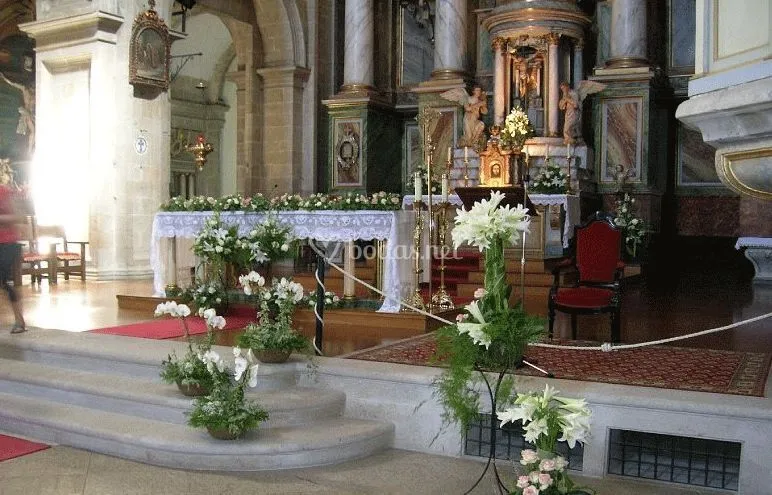 Flores para iglesia de Floristeria Embora | Foto 8