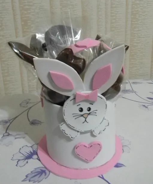 Flores de Luz Delicias: Canasta Conejo de Pascua