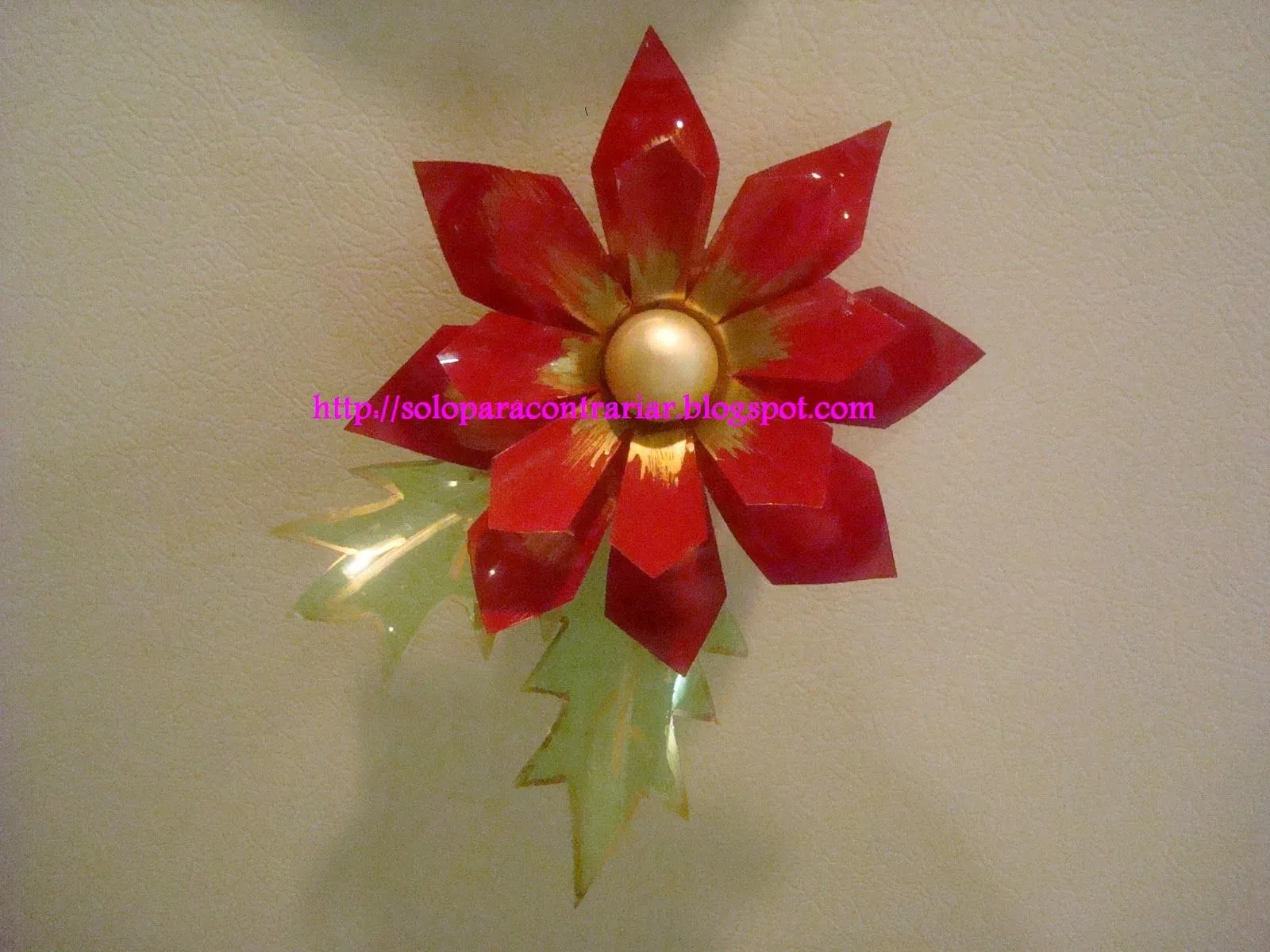 Flores Navideñas, para adornar casi todo,hechas con botellas ...