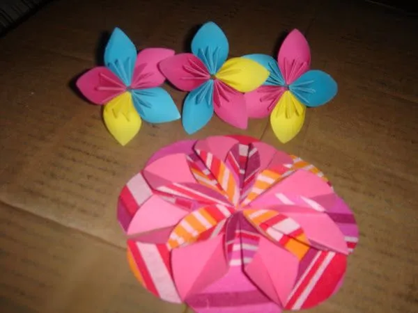 flores origami (5) | Aprender manualidades es facilisimo.