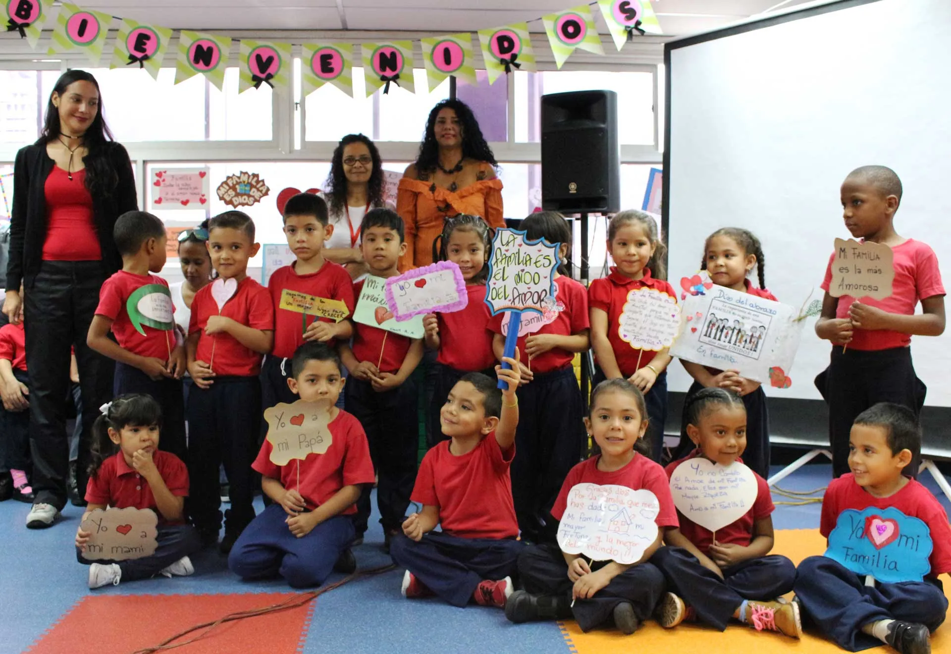 FNNS - C.E.I. “Negra Matea” celebra con dinámica integradora el Día del  Abrazo en Familia