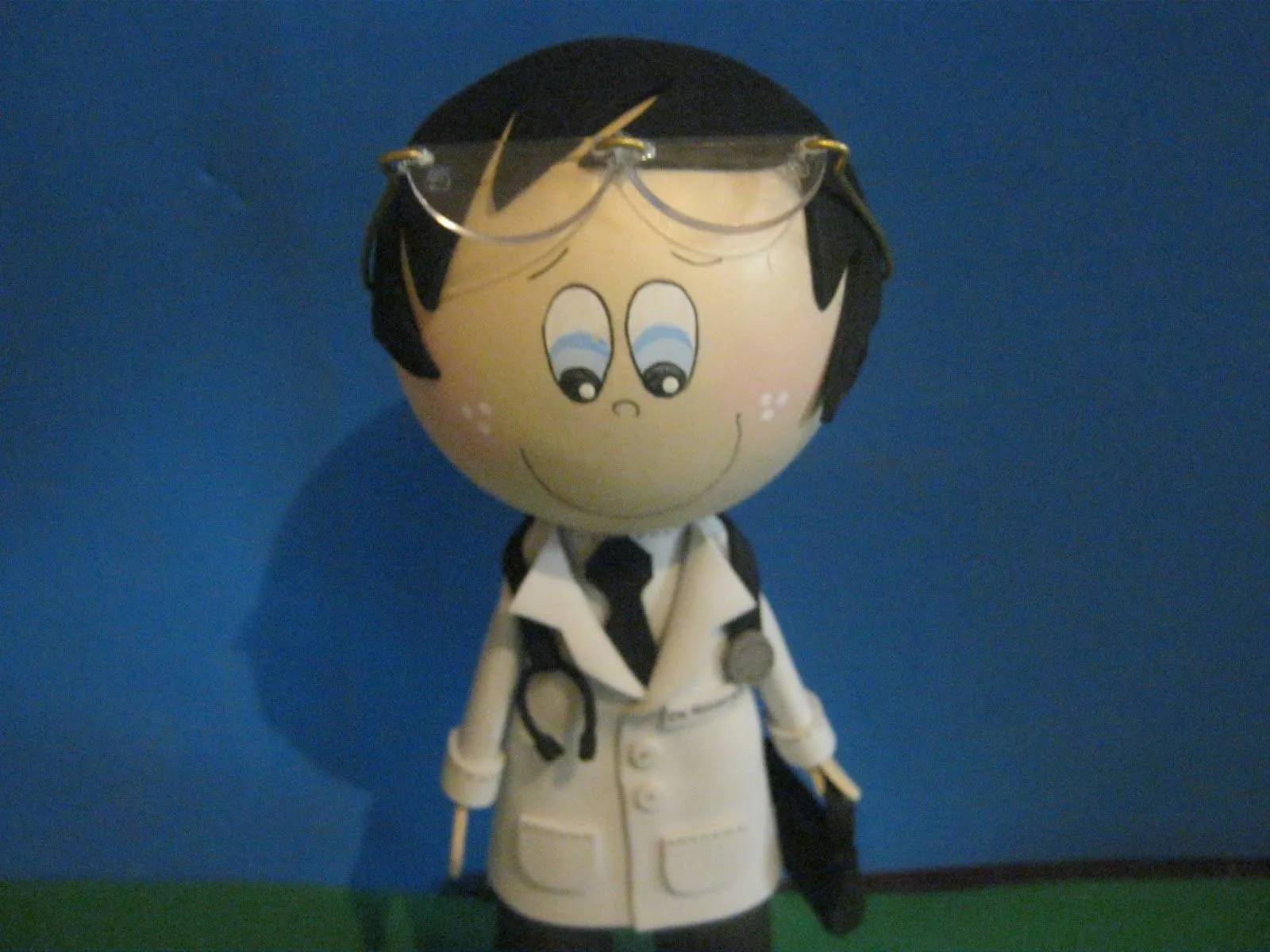 Mis Fofuchas 2013 Artfoamicol: Fofucho Doctor,Medico Con Gafas ...