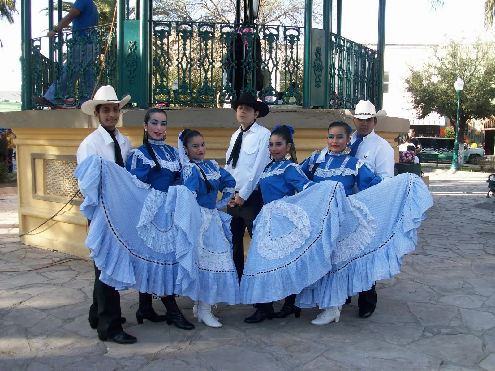 Folklorico Aztlan: agosto 2010