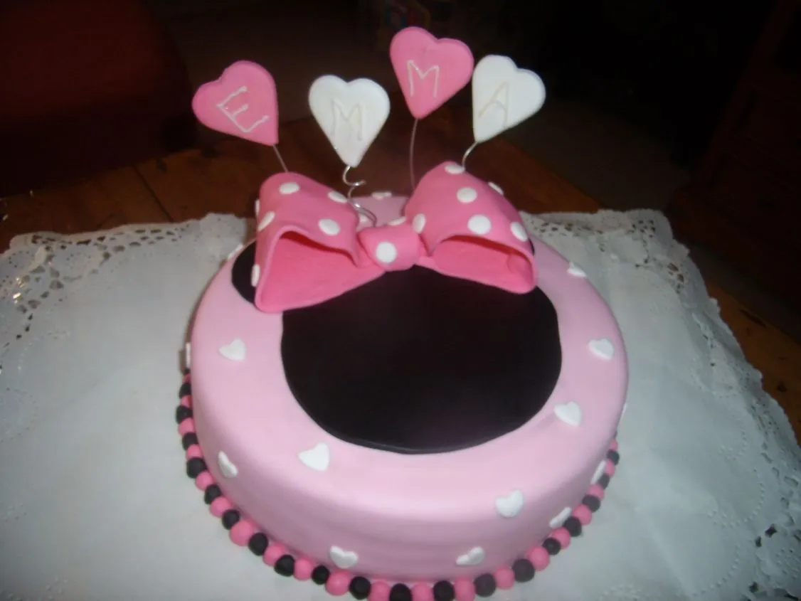 TARTA FONDANT MINNIE | Natalia y sus Tartas