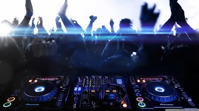Awsome Backgrounds & Wallpapers » Dj Wallpaper