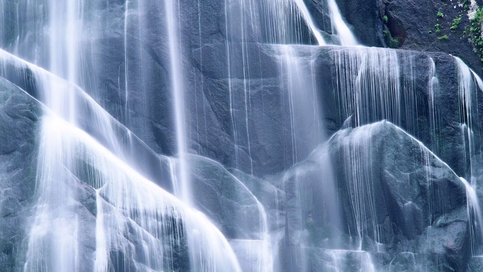 Fondos de pantalla de cascadas con movimiento - Imagui