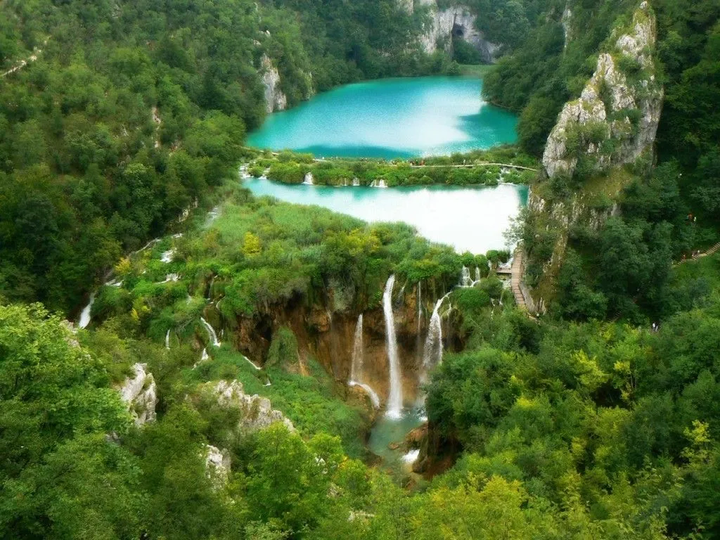 Fondos de Pantalla de Hermosos Paisajes de Cascadas - BloggerGifs