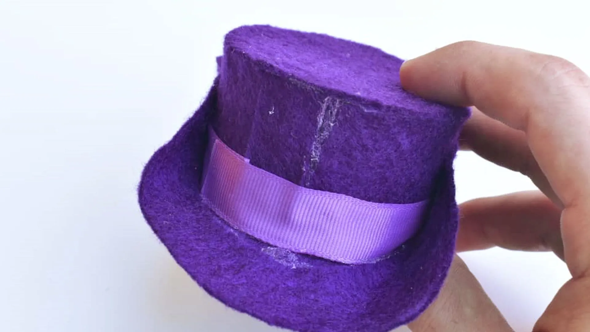 3 formas de hacer un sombrero para un perro - wikiHow