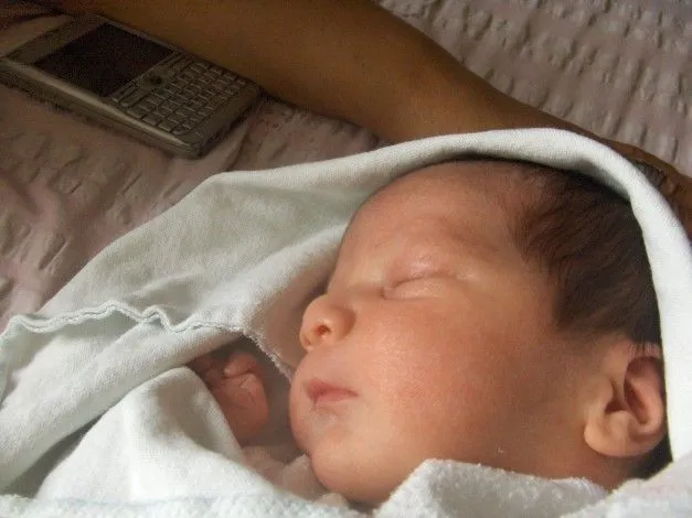 Foto - mi bebe hermoso me motia a ser un mejo papa y hechar goles ...