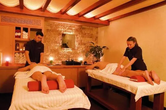 Foto de Hotel Los Angeles &Spa, Granada: MASAJE PIEDRAS - TripAdvisor