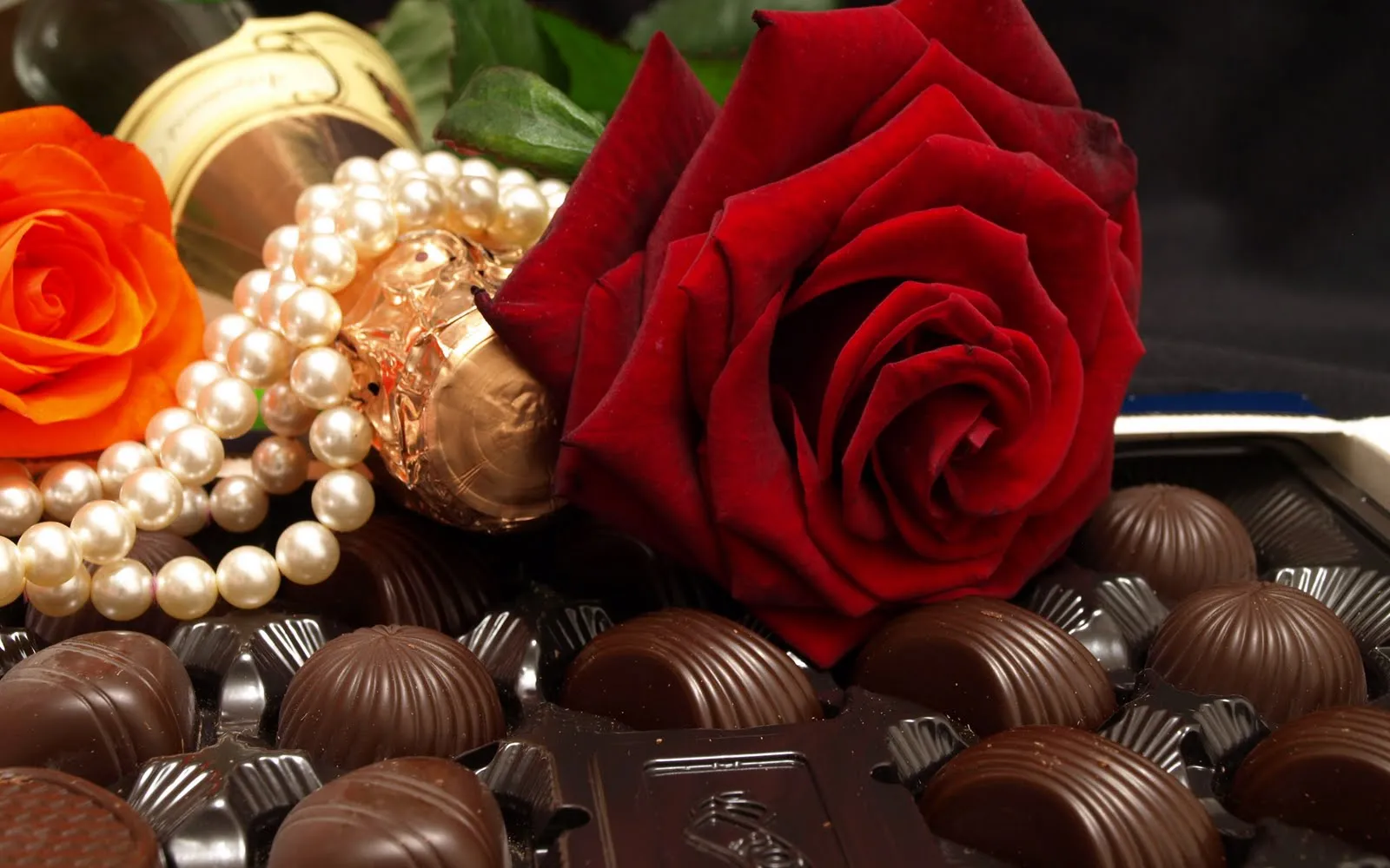 FOTOFRONTERA: Ricos chocolates y rosas para regalar el 14 de febrero