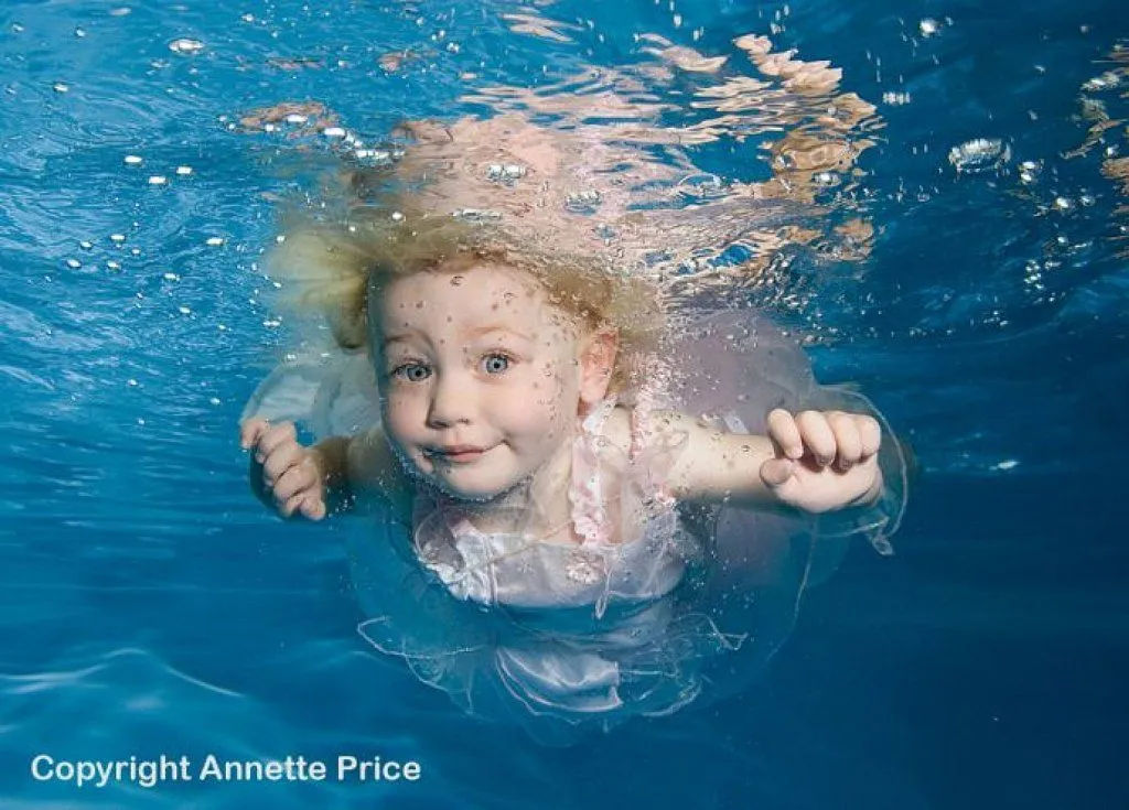 fotografias de bebes en el agua | Saber de fotografía es facilisimo.