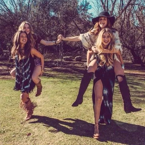 Fotos de 4 amigas tumblr - Imagui