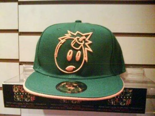 Fotos de gorros exclusivos rocca wear,new era etc.