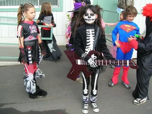 Fotos de los lectores: Disfraz de calavera Rockera | Todo Halloween