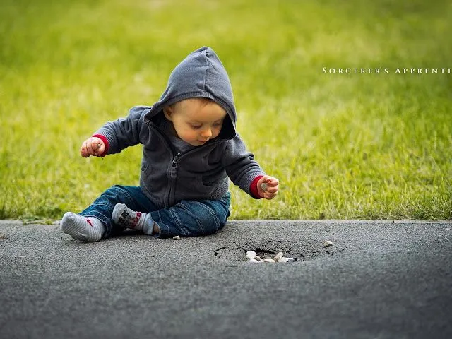 Fotos de lindo bebe jugando en la calle ~ Mejores Fotos del Mundo ...