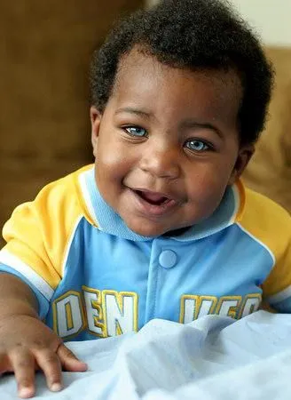 Fotos de niñito negro con ojos azules ~ Locuras en la Web