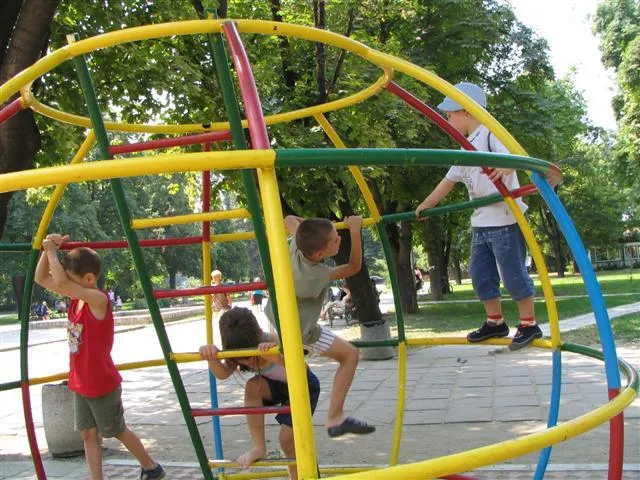 FOTOS NIÑOS EN EL PARQUE - Imagui