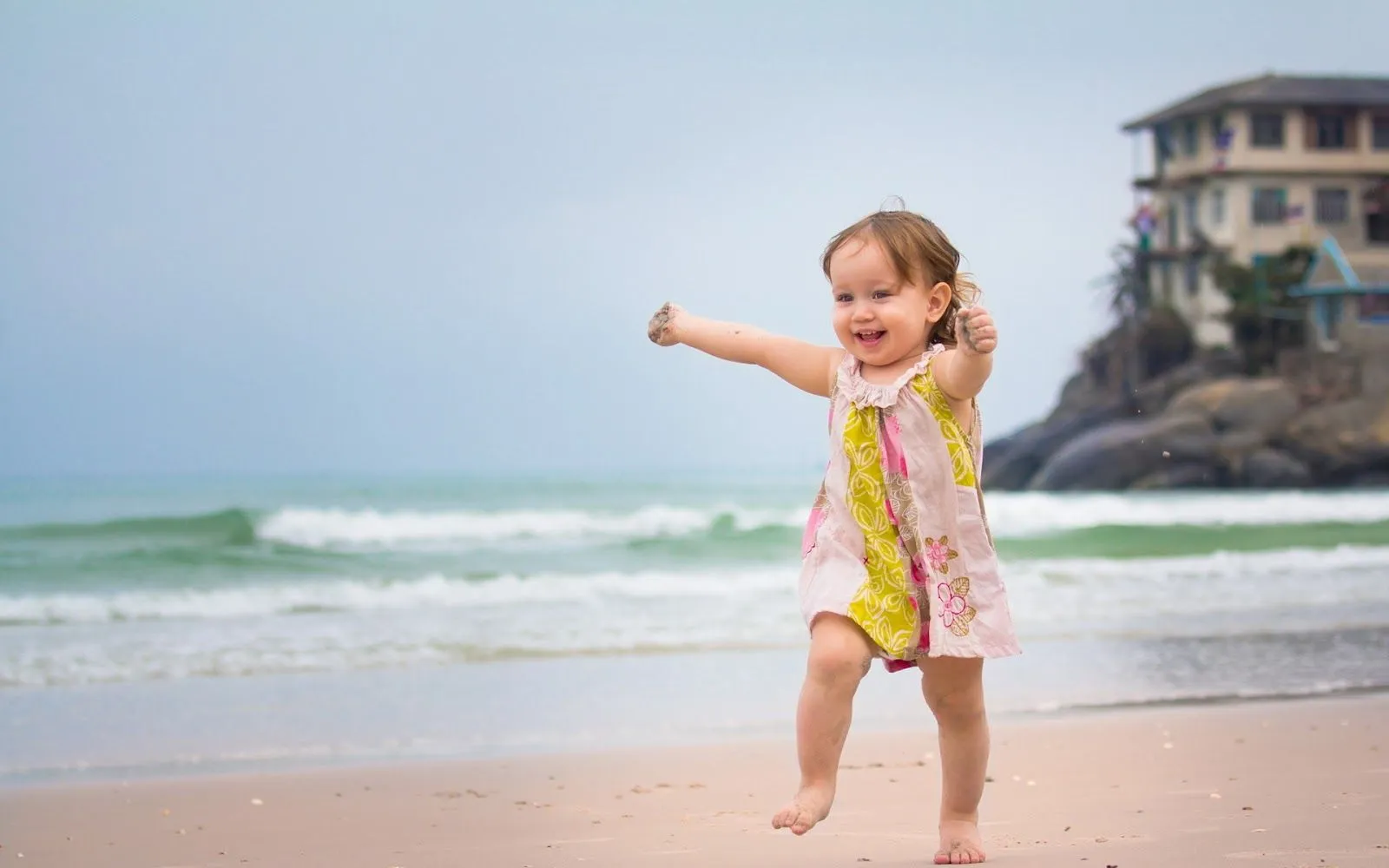 Fotos de Niños Paseando por la Playa | Fotos e Imágenes en FOTOBLOG X