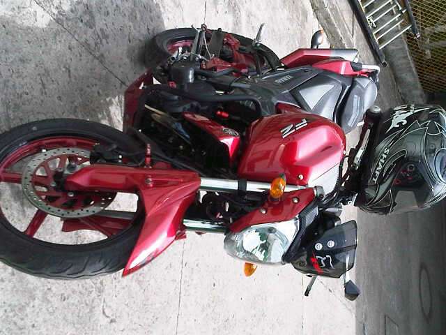 Fotos de YAMAHA FZ 16 2012 ROJA. PERSONALIZADA - Norte de ...