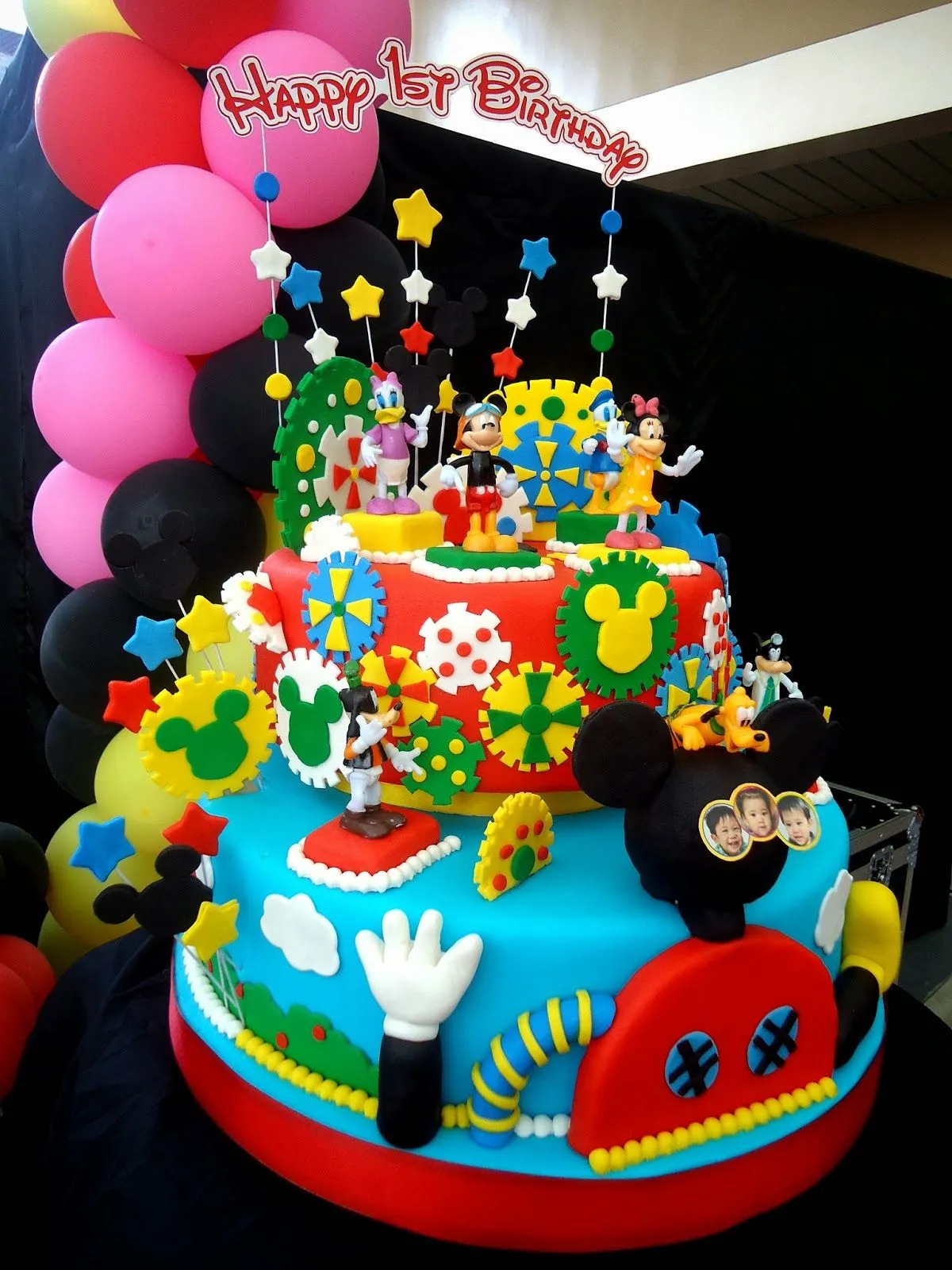 Franco's Cakes and Pastries: Mickey Mouse Fondant Cakes, Mini ...