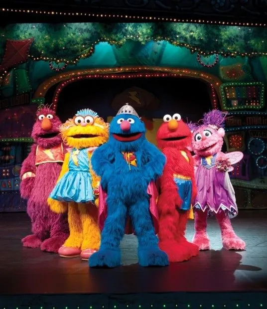 Frecuencia Musical : EL SHOW DE ELMO LLEGA A MÉXICO