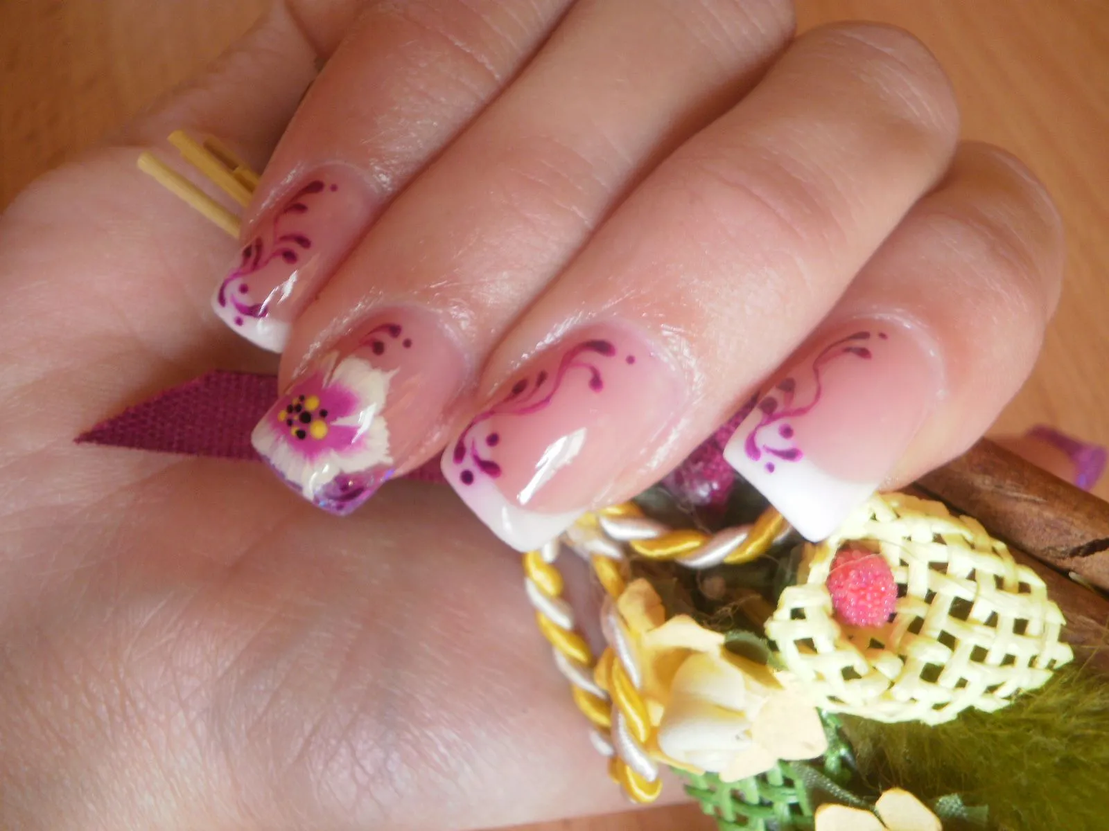 FresaDulceNails: marzo 2012