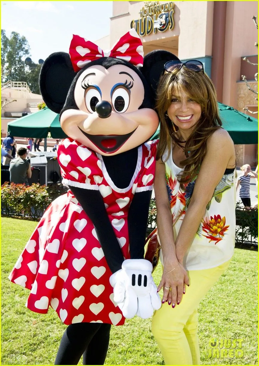 Full Sized Photo of paula abdul minnie mouse walt disney world 05 ...