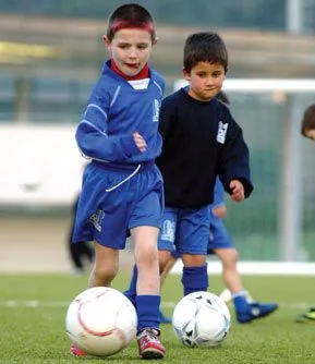 FUTBOL BASE... Y MAS: 150 EJERCICIOS Y JUEGOS DE ENTRENAMIENTO ...