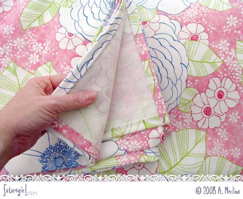 futuregirl craft blog : Tutorial: Tablecloth Hemming