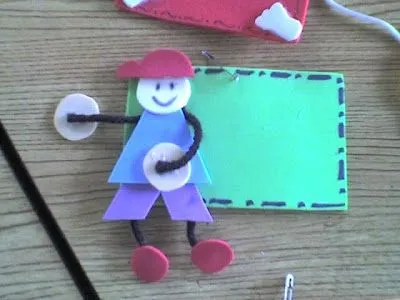 Gafetes para niños de fomi - Imagui