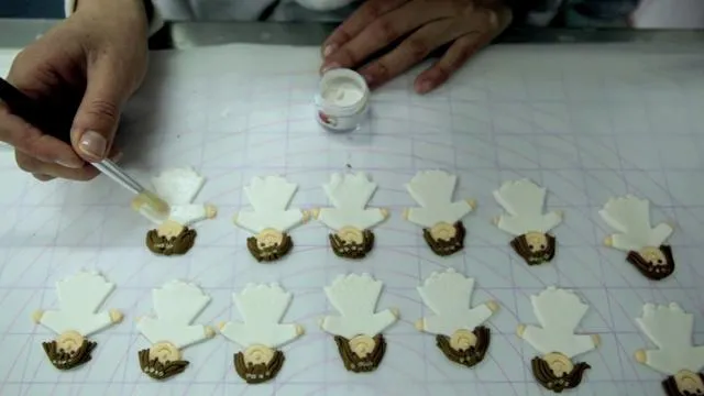 Galletas decoradas novios de boda on Vimeo