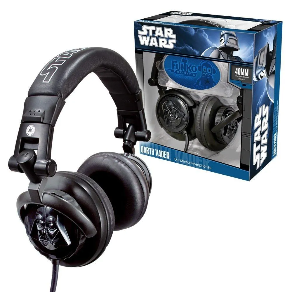 Un Poco Geek.com | [quiero] Auriculares DJ de Stormtrooper y Darth ...