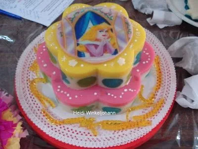 Gelatina decorada de las princesas - Imagui