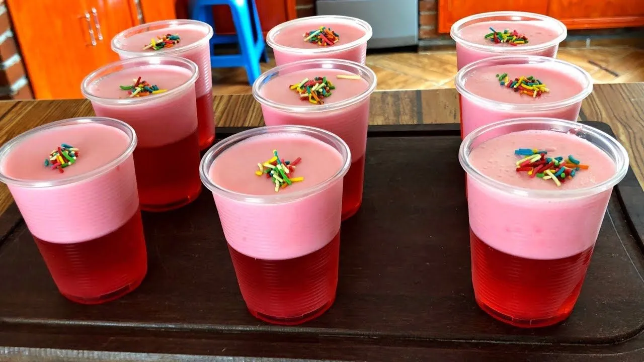 Gelatina en vasos con mousse para fiestas - YouTube