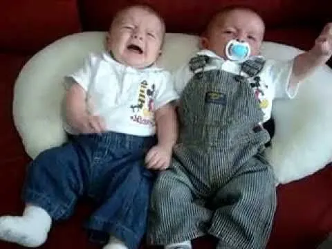 Los Gemelos Fantasticos 11/11/11 - 3 Meses - YouTube