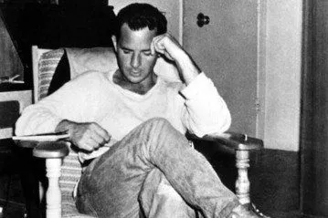 gente leyendo: Jack Kerouac