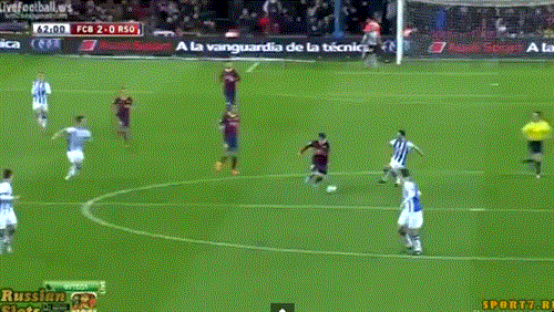 GIF: Real Sociedad player figures out how to stop Lionel Messi · The42