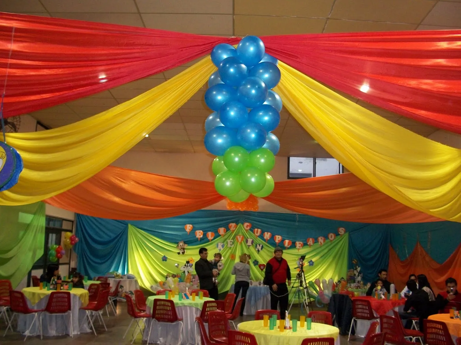 GLOBO SALTARIN: Decoraciones infantiles