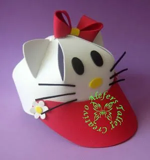 Gorra de Hello Kitty en foami...=)