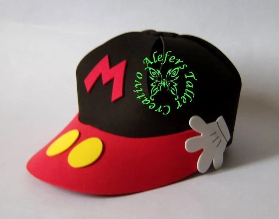 GORRA MICKEY MOUSE | Gorro de mickey mouse, Gorra de fomi, Piñatas de  minnie mouse