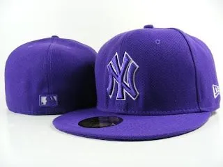 ZAPAS Y GORRAS