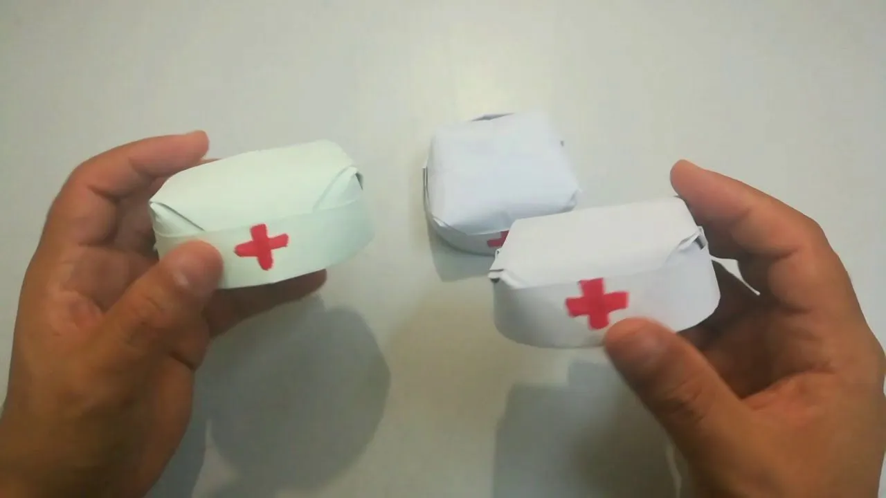 Gorro de enfermera de papel - Hat for doctor - Cap Doctor origami - YouTube