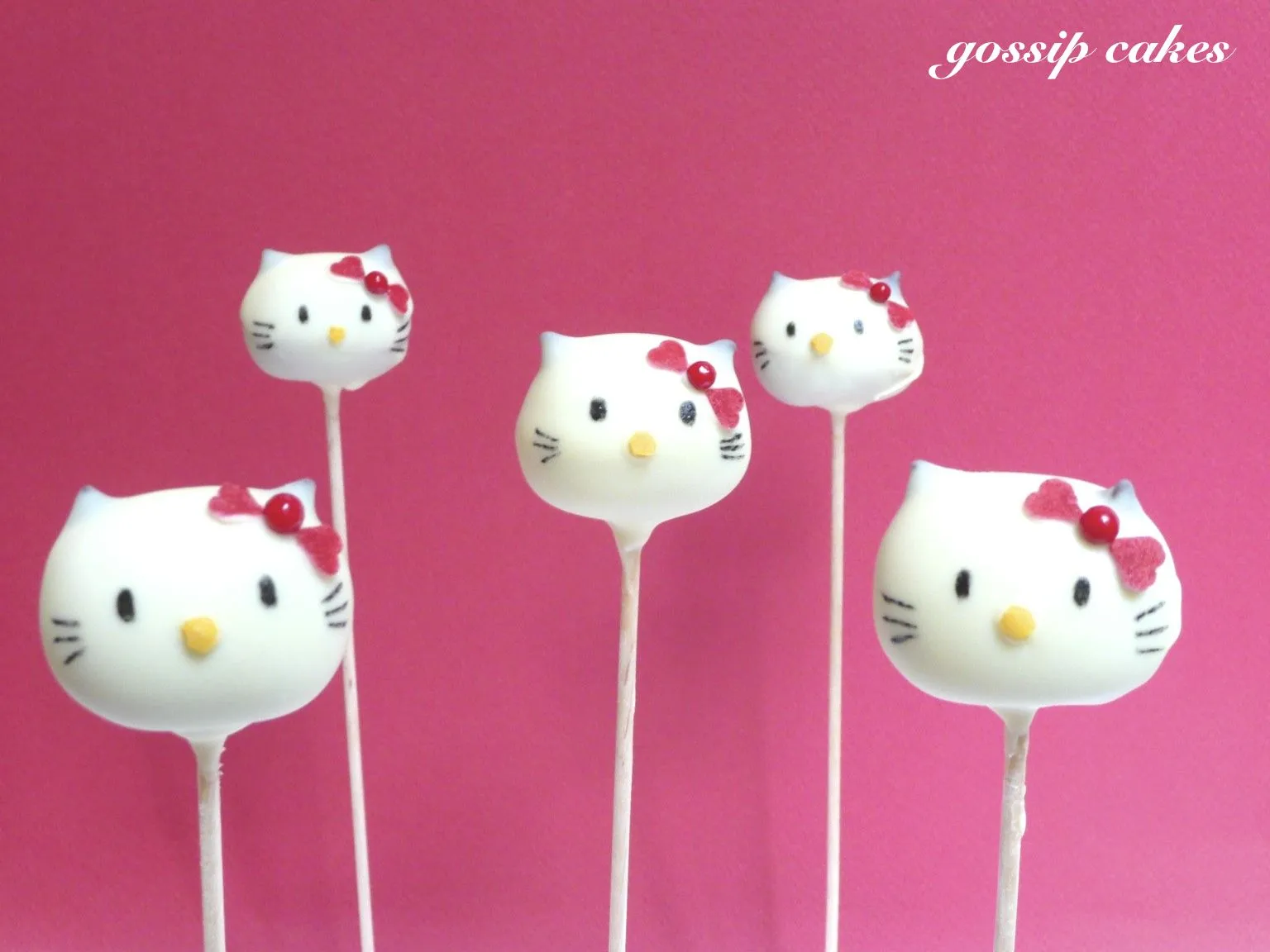 gossip cakes: Spotted: Les Pop Cakes Hello Kitty aux deux chocolats