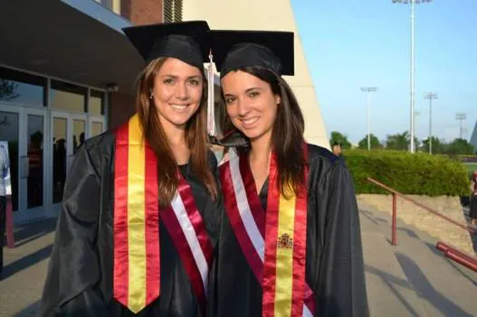 Graduaciones universitarias y campeonatos deportivos en USA ...
